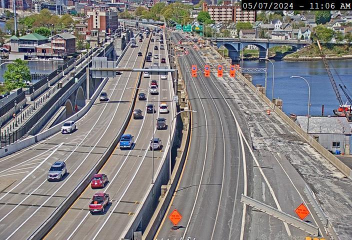 Camera at I-195 W @ Washington Bridge